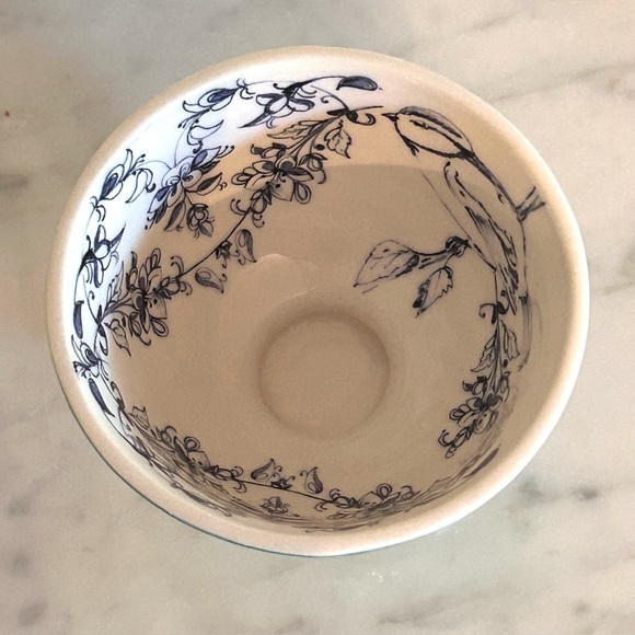 Anthropologie Footed Rice Bowl EUC
Matylda Bowl with sweet birds (Elka Ayaka?) - Picture 2 of 5